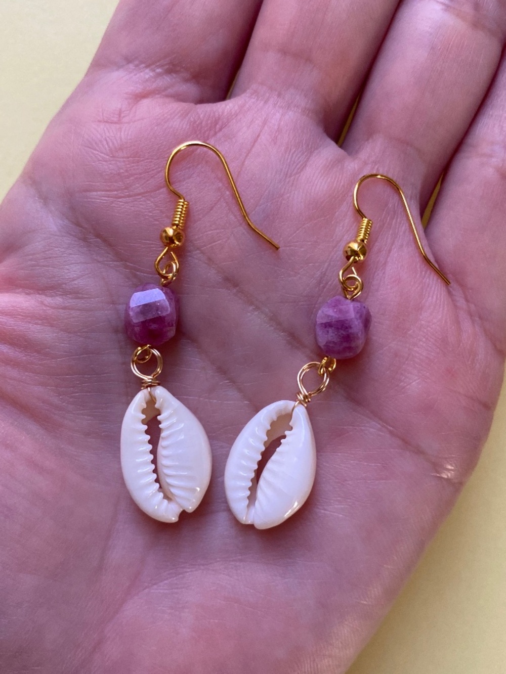 Handmade Seashell Dangle Earrings with Magenta Chalcedony - Picture 3 of 3